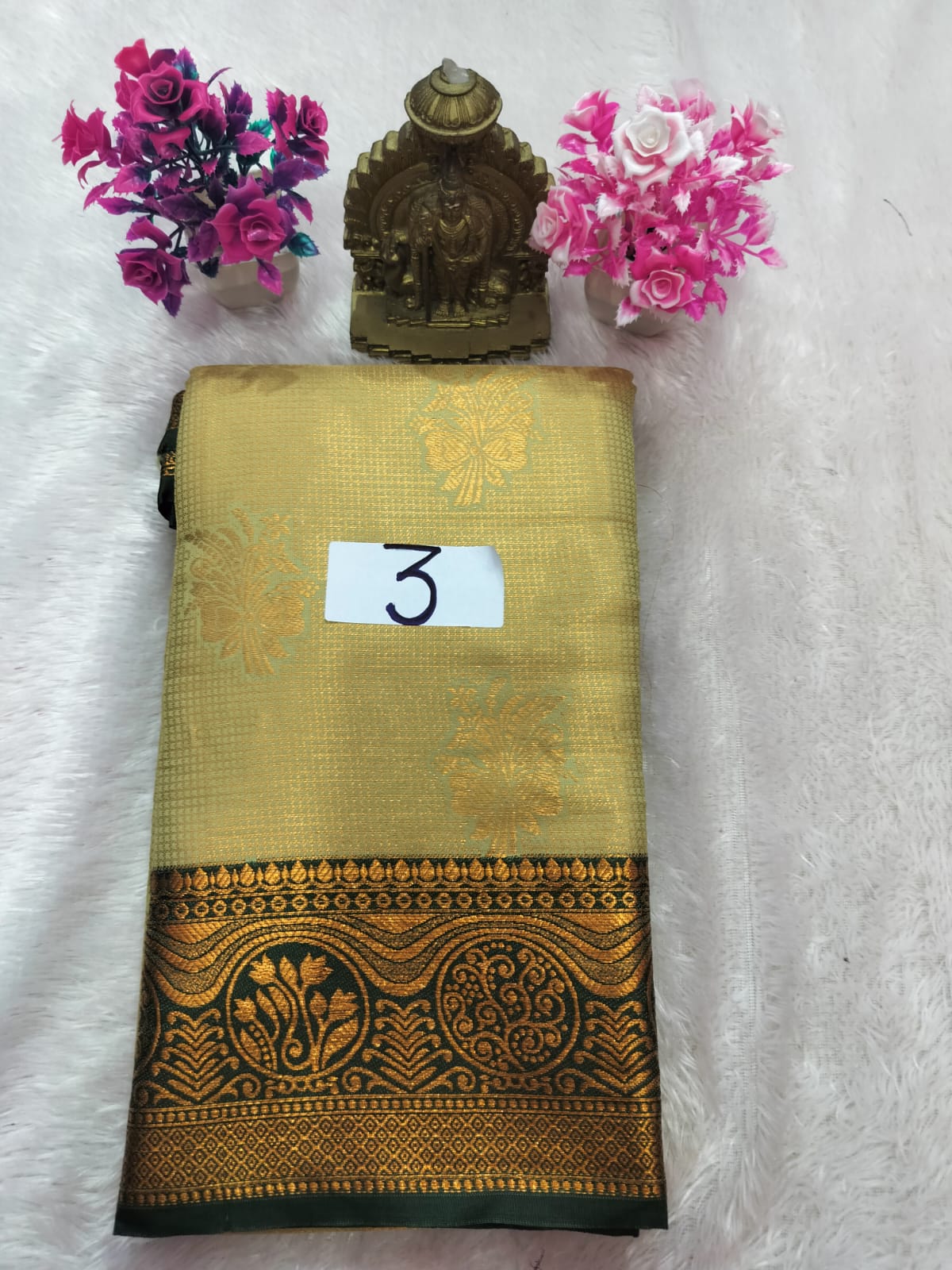 Vira oosi Pattu saree