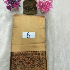 Vaira oosi Pattu saree