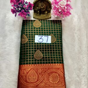 Vaira oosi Pattu saree